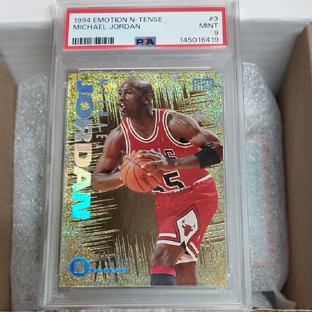 1994 Emotion N-Tense Basketball Card